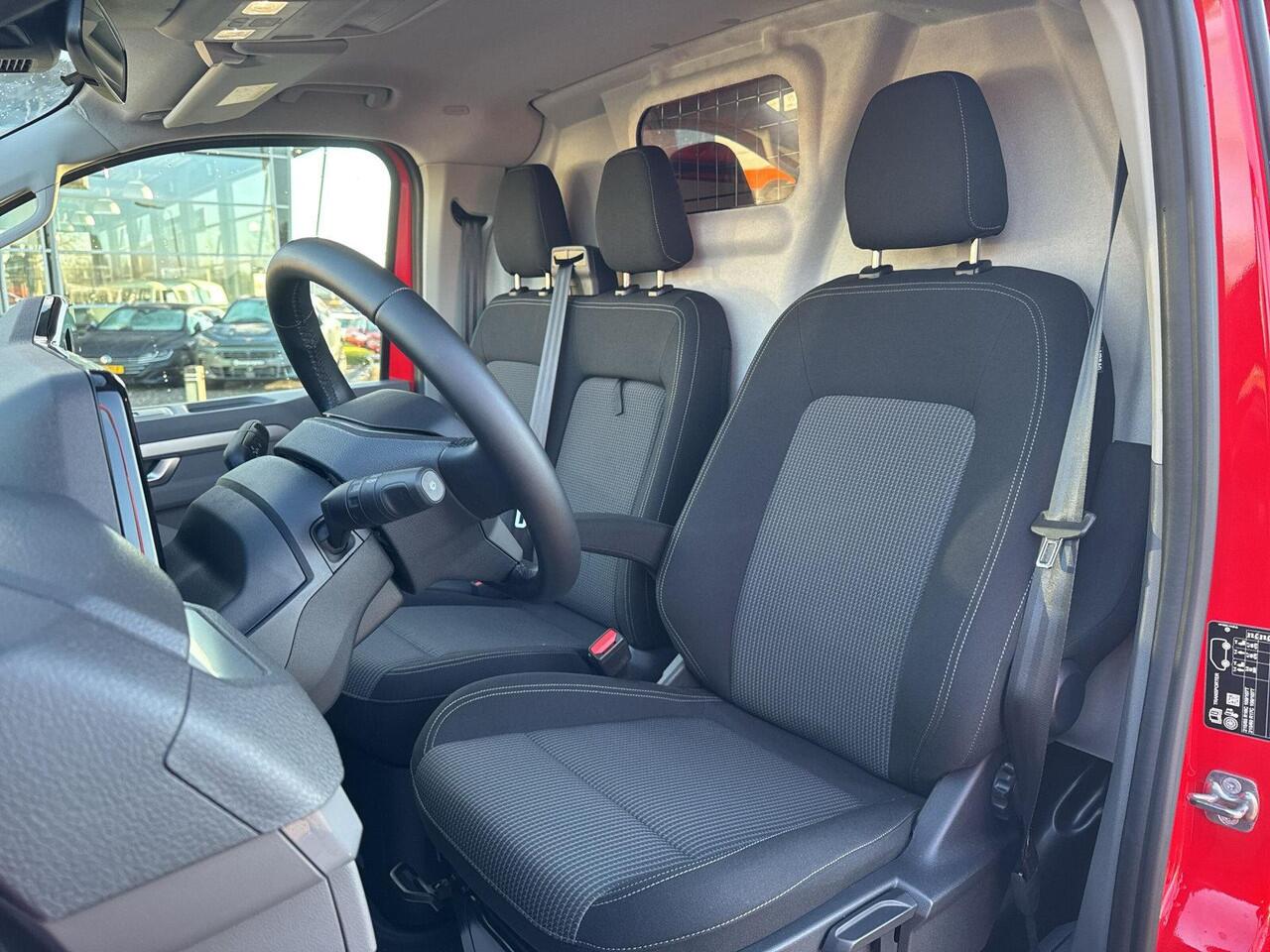 Volkswagen E-Transporter 32 L1H1 Life 64 kWh | 2x Schuifdeur | 218PK | Trekhaak | LED | VOL! |