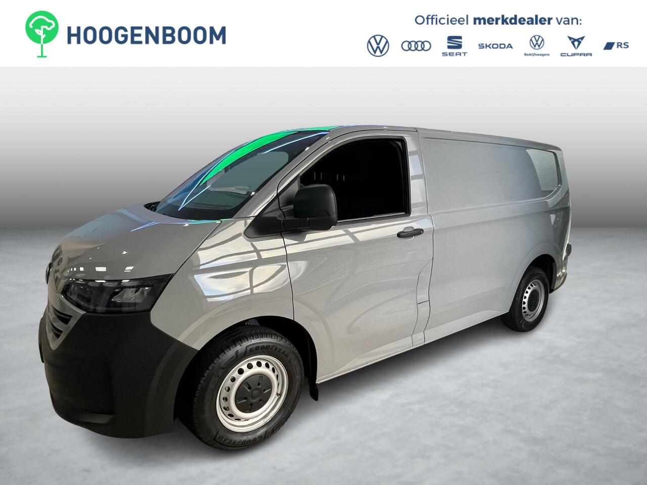 Volkswagen E-Transporter Bedrijfswagens Bestelwagen L1 218pk 64kWh Elektrische aandrijving | Bijrijdersbank | Trekhaak, vast | Navigatiesysteem 13" met draadloos App-Connect | Achterdeuren zonder ruit |