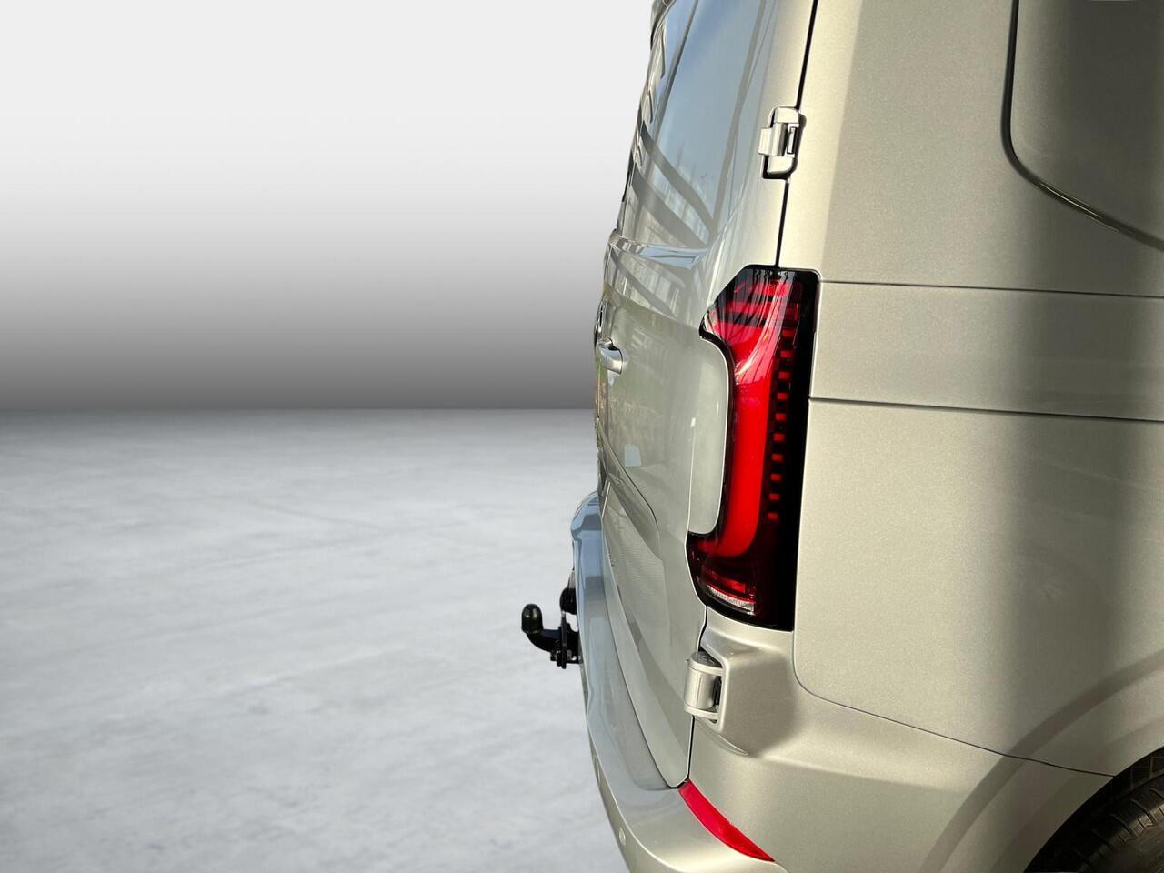 Volkswagen E-Transporter Bedrijfswagens Bulli L2 286pk 64kWh Elektrische aandrijving | 230V stopcontacten max 2,3 kW | Lichtmetalen velgen 17" (6,5 J 17) "Le Mans" (glanzend zwart) | Achterdeuren zonder ruit | Binnenspiegel met digitaal display en dashcamfunctie via app |