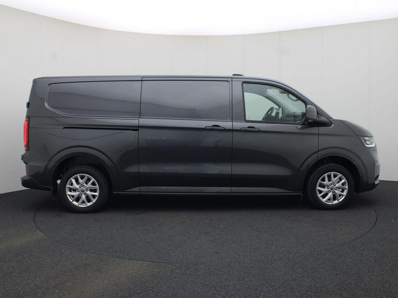 Volkswagen E-Transporter Bedrijfswagens Bestelwagen Bulli 64kWh 286pk L2 700165