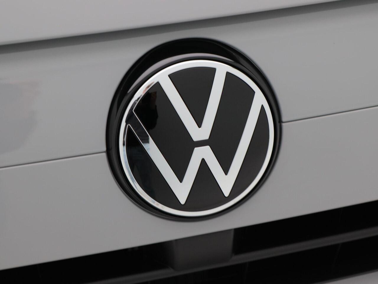 Volkswagen E-Transporter Bedrijfswagens L2 64kWh 218 pk | Trekhaak | Achterdeuren | Bijrijdersbank | 5 jaar gratis onderhoud | 8 jaar garantie op de accu |