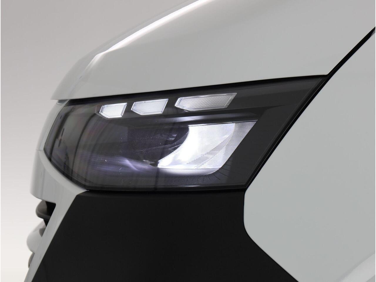 Volkswagen E-Transporter 100kW / 136 pk L1 | Trekhaak | Alarm | 3-Zits