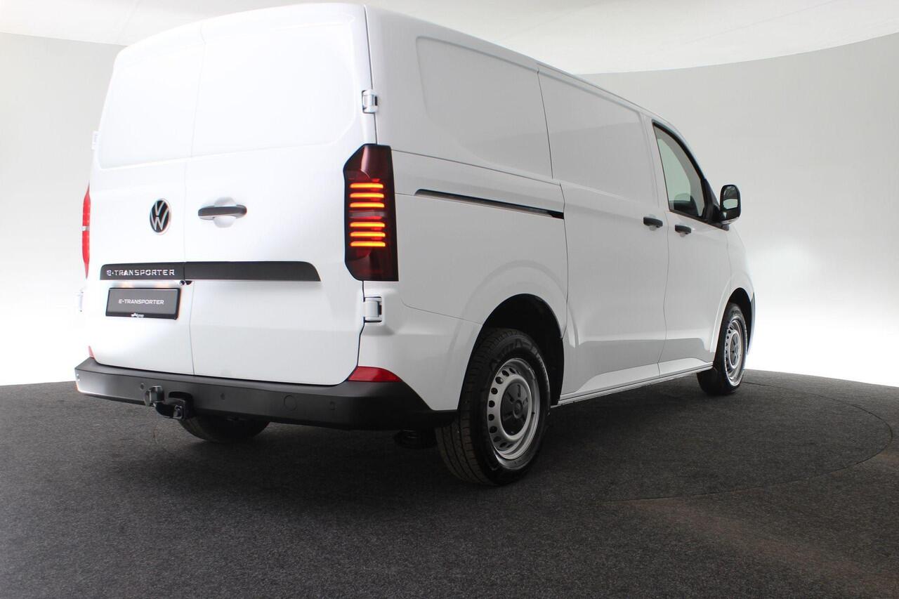 Volkswagen E-Transporter 100kW / 136 pk L1 | Trekhaak | Alarm | 3-Zits