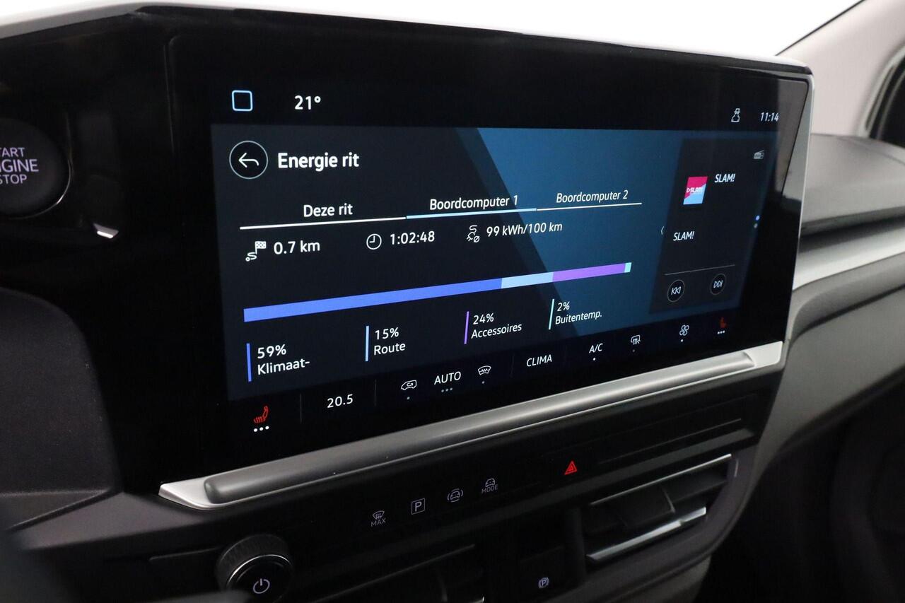 Volkswagen E-Transporter Life Intro 160kW 218pk L2 | Trekhaak | verwarmbare voorruit | Stoelverwarming | Cruise | Voorruitverwarming | PDC