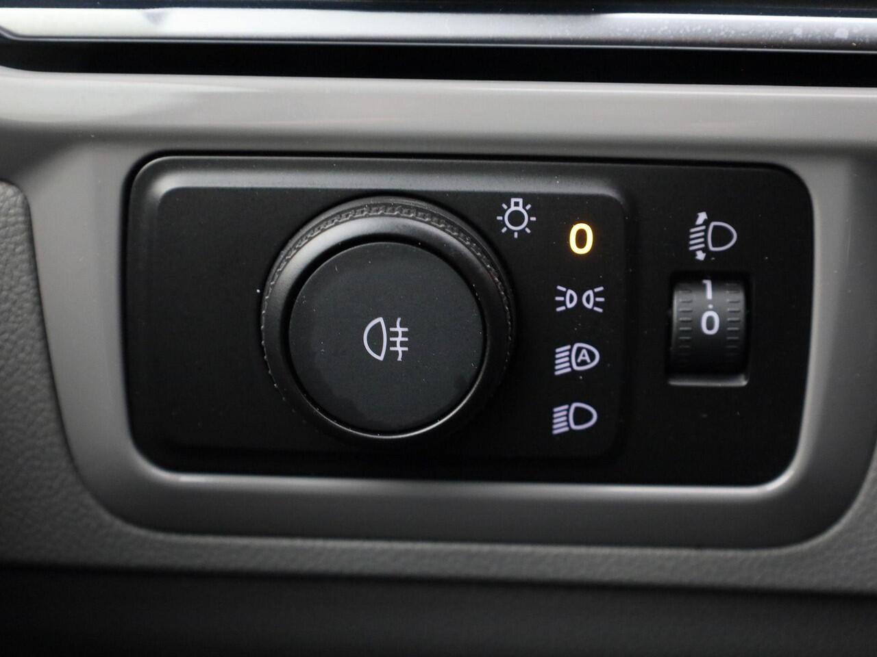 Volkswagen E-Transporter Bedrijfswagens Bestelwagen Life 64kWh 218pk L2 716162