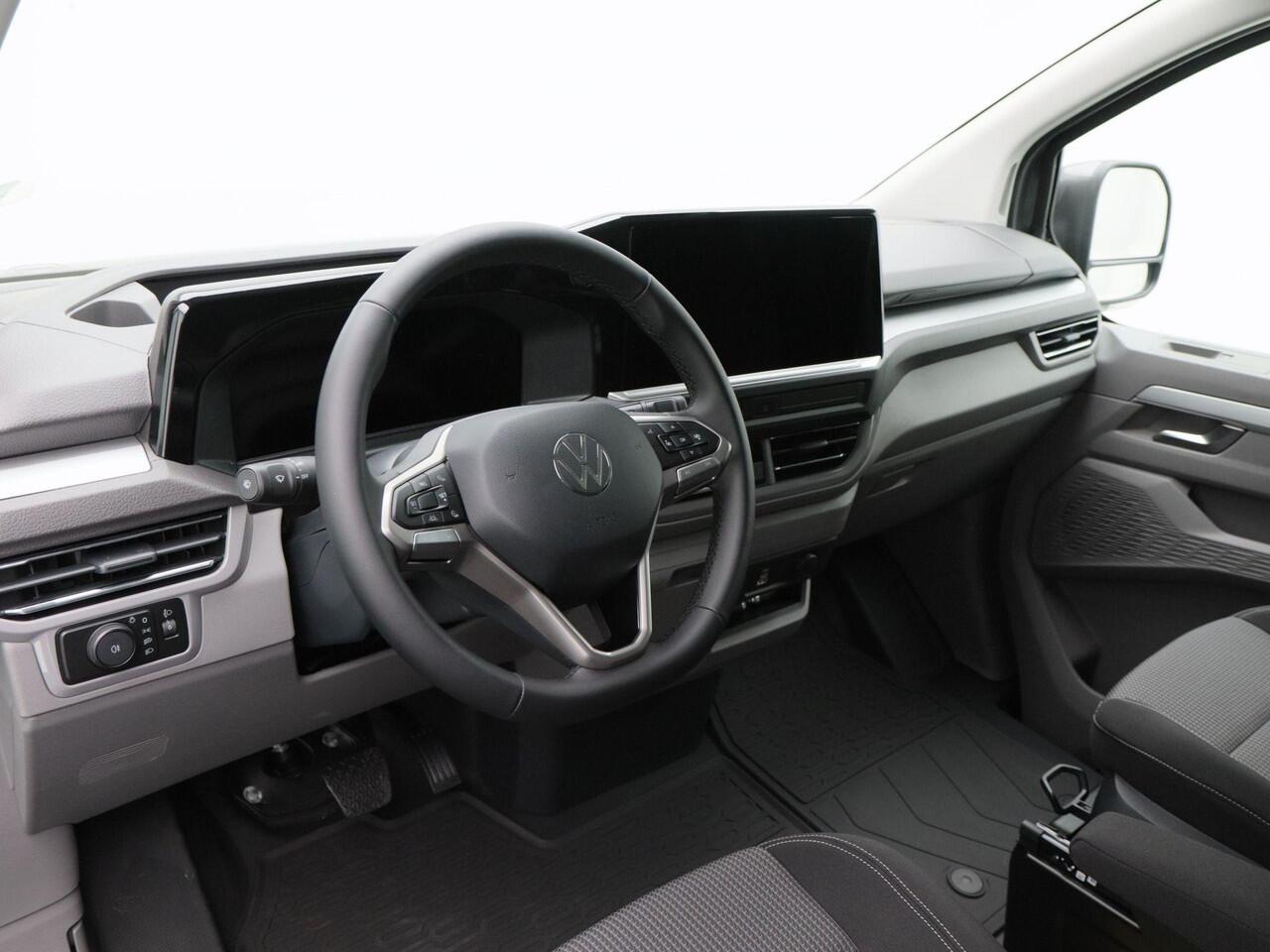 Volkswagen E-Transporter Bedrijfswagens Life L1 218 pk | Achterdeuren | Bumpers in kleur | Bijrijdersstoel | 5 jaar gratis onderhoud | Trekhaak | 8 jaar garantie op de accu |