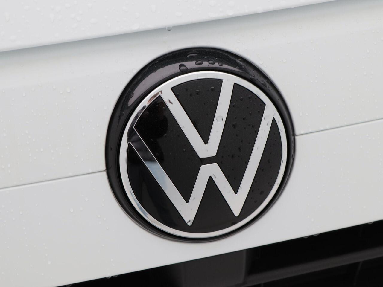 Volkswagen E-Transporter Bedrijfswagens Bestelwagen L2 218 pk | Achterdeuren | trekhaak | bijrijdersbank | 5 jaar gratis onderhoud | 8 jaar garantie op de accu |