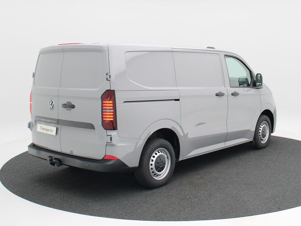 Volkswagen E-Transporter Bedrijfswagens Bestelwagen L1 136 pk | Trekhaak | bijrijdersbank | Achterdeuren | 5 jaar gratis onderhoud | 8 jaar garantie op accu |