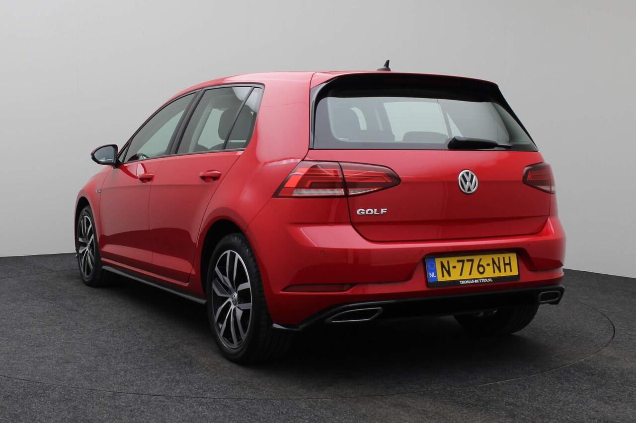 Volkswagen GOLF 1.0 TSI R-Line Comfortline DSG 2018 Navigatie | Bluetooth | Airco | Cruise control | PDC | Lichtmetaal | Nieuwe APK