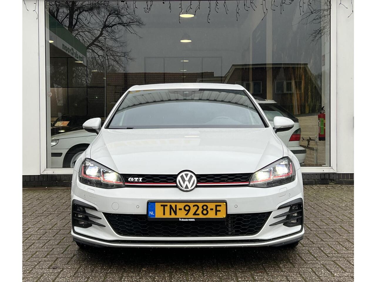 Volkswagen GOLF 2.0 TSI GTI Business |Navi|Camera|DAB|