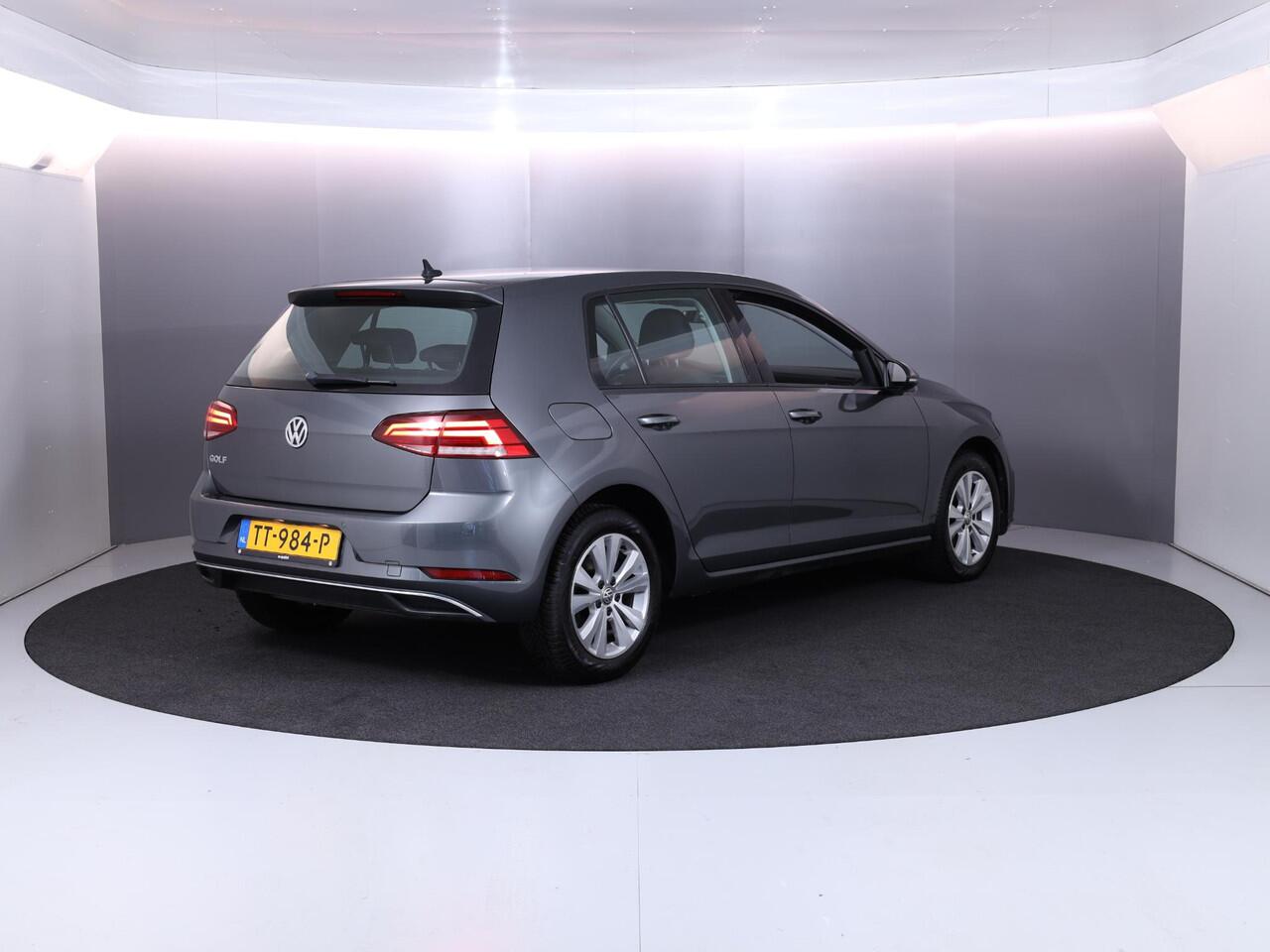 Volkswagen GOLF 1.0 TSI Comfortline 115pk 6bak| Navi| 16'LM-velgen | Parksensors