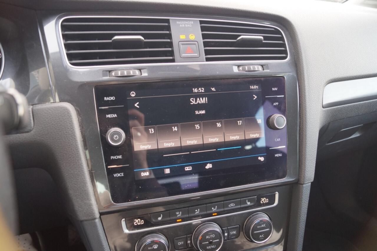 Volkswagen GOLF Variant 1.6 TDI DSG Highline Business R-Line