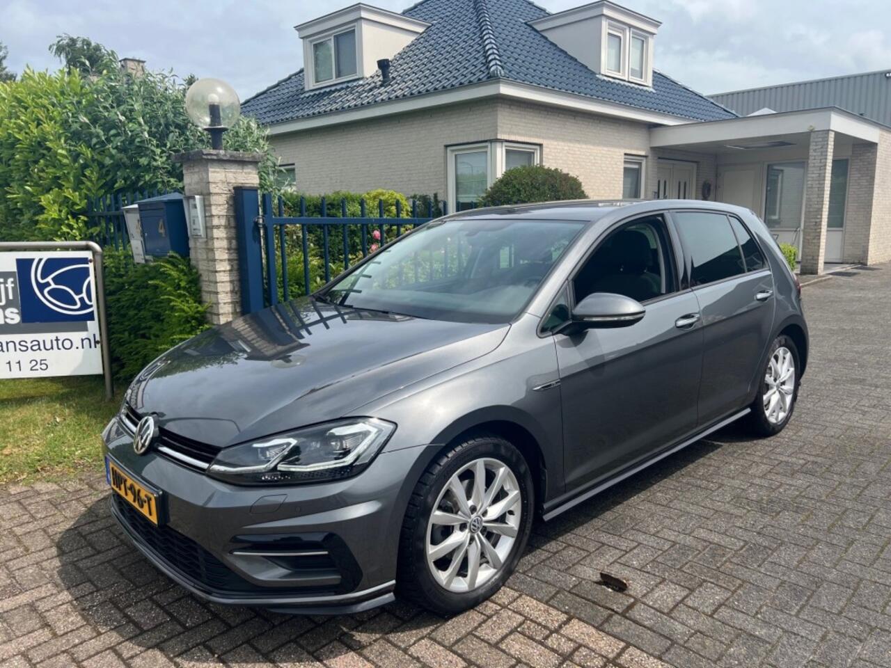 Volkswagen GOLF 1.4 TSI HL BNS R NAVI PDC V+A XENON LED