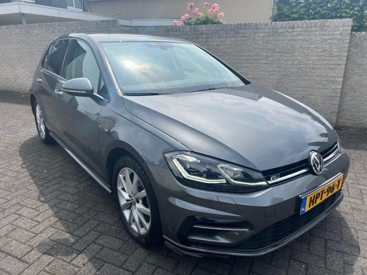 Volkswagen GOLF 1.4 TSI HL BNS R NAVI PDC V+A XENON LED