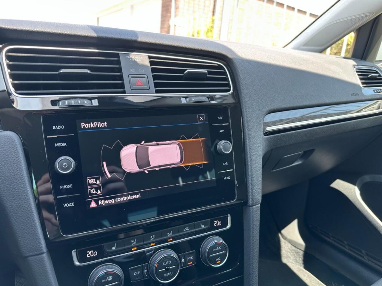 Volkswagen GOLF 1.5 TSI Highline Business R DSG 18'' Velgen LED PDC