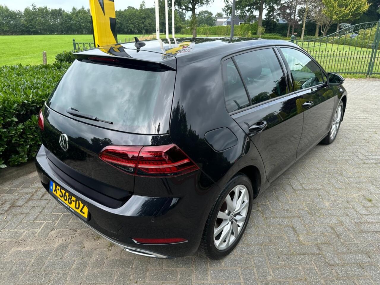 Volkswagen GOLF 1.5 TSI Highline DSG7 Led / ACC / Winterpakket