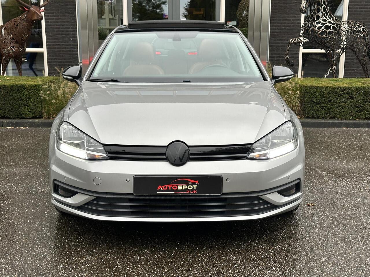 Volkswagen GOLF 1.5 TSI Comfortline Business