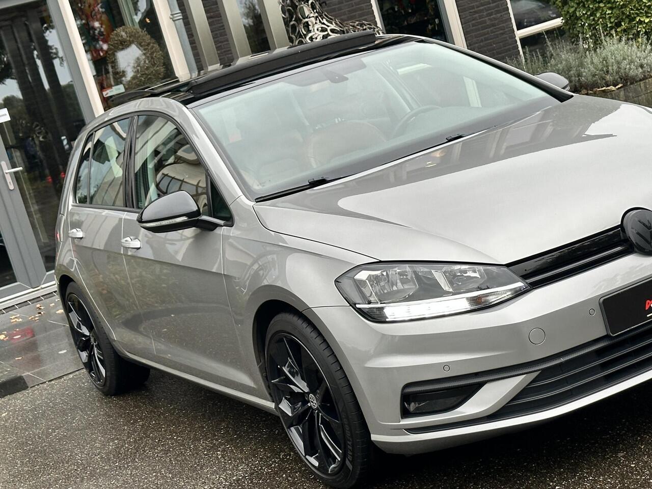 Volkswagen GOLF 1.5 TSI Comfortline Business