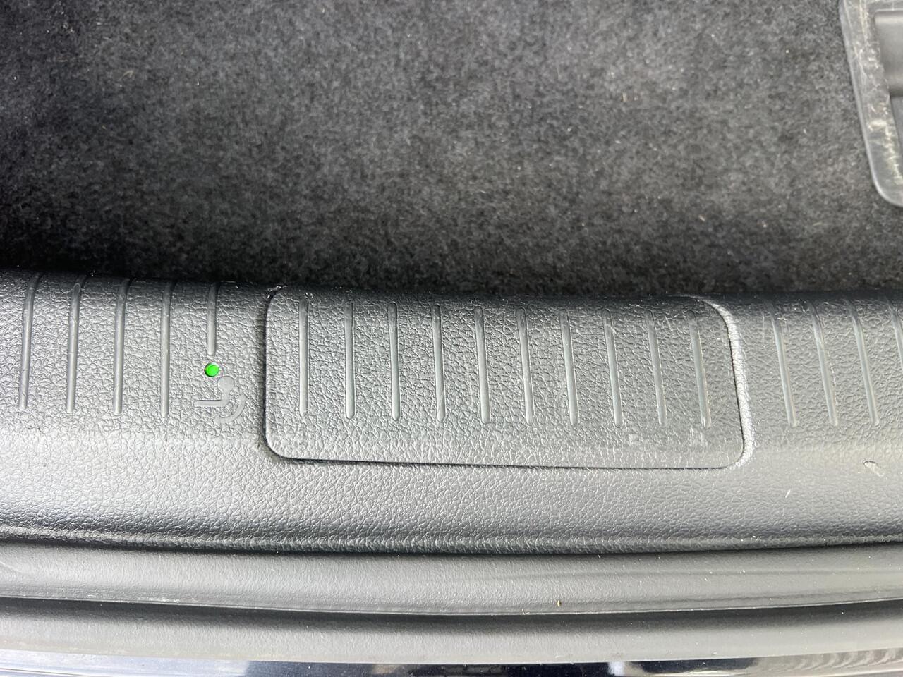 Volkswagen GOLF 1.0 TSI 7,5 Panorama Leder Led Trekhaak Camera