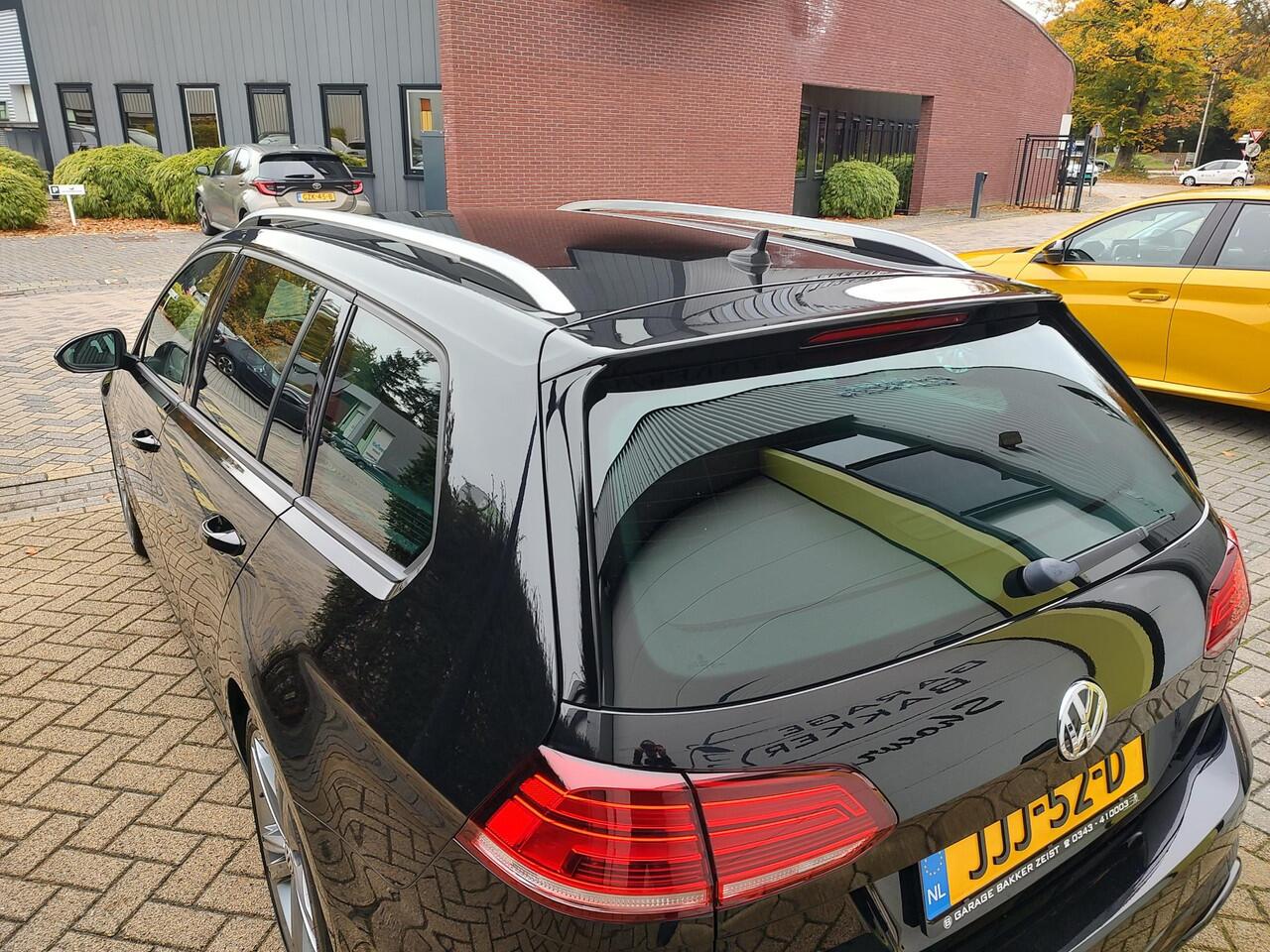 Volkswagen GOLF Variant 1.5 TSI Highline R-Line Led Navigatie Virtual-Cockpit Orginele Auto