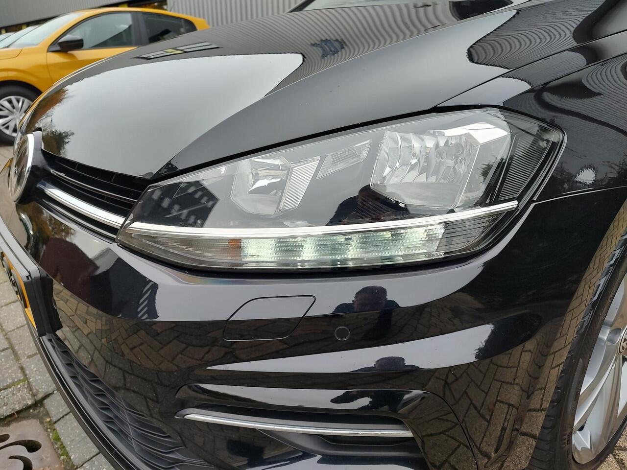 Volkswagen GOLF Variant 1.5 TSI Highline R-Line Led Navigatie Virtual-Cockpit Orginele Auto