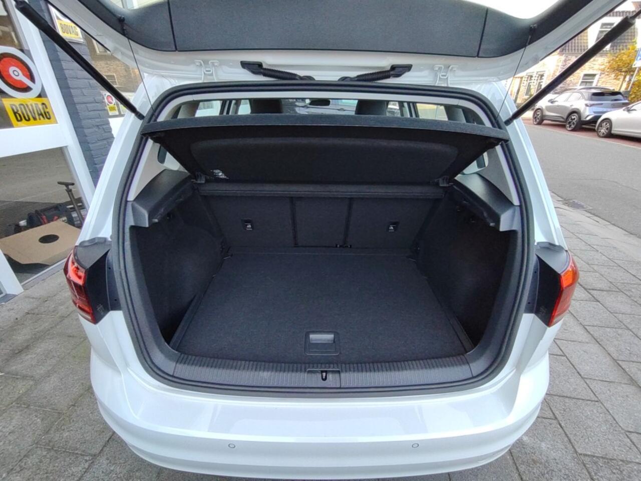 Volkswagen GOLF SPORTSVAN 1.5 TSI 150pk HIGHLINE