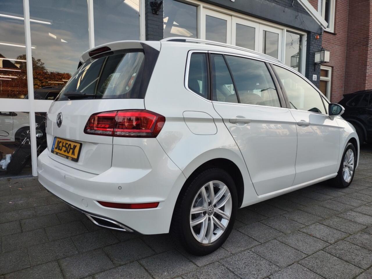 Volkswagen GOLF SPORTSVAN 1.5 TSI 150pk HIGHLINE