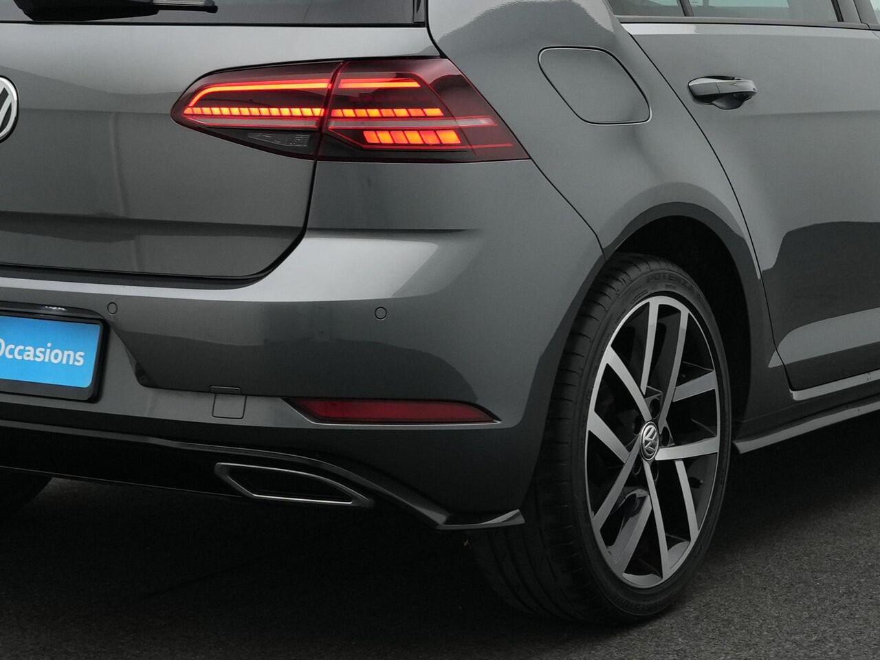 Volkswagen GOLF 1.5 TSI 150 pk DSG Highline Business R / R-Line | Navigatie | Stoelverwarming | Adaptive Cruise | Parkeersensoren voor/achter