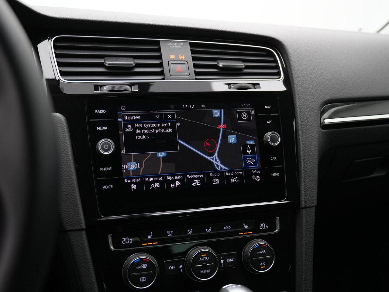 Volkswagen GOLF 1.5 TSI 150 pk DSG Highline Business R / R-Line | Navigatie | Stoelverwarming | Adaptive Cruise | Parkeersensoren voor/achter