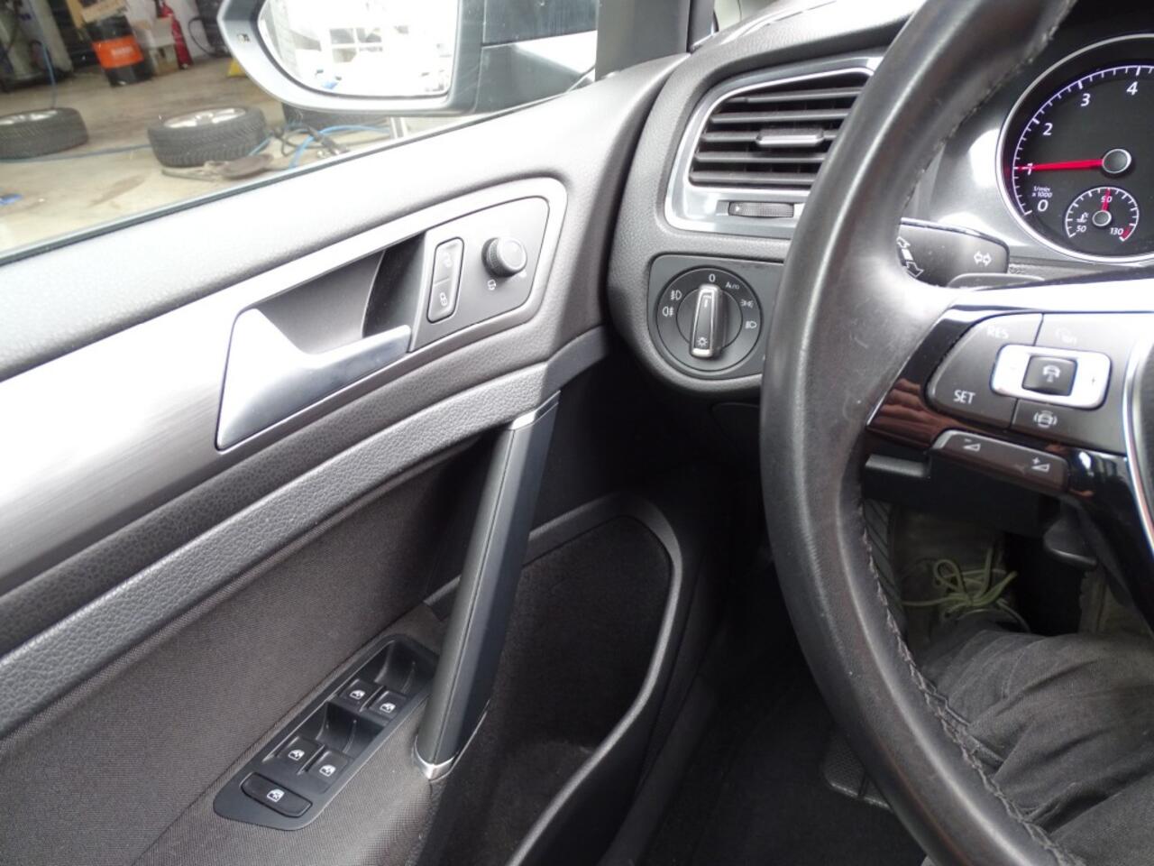 Volkswagen GOLF 1.5 TSI CL BNS-Automaat-Carplay-Cruise-Media APP-BLTH-USB/AUX-cLIMA