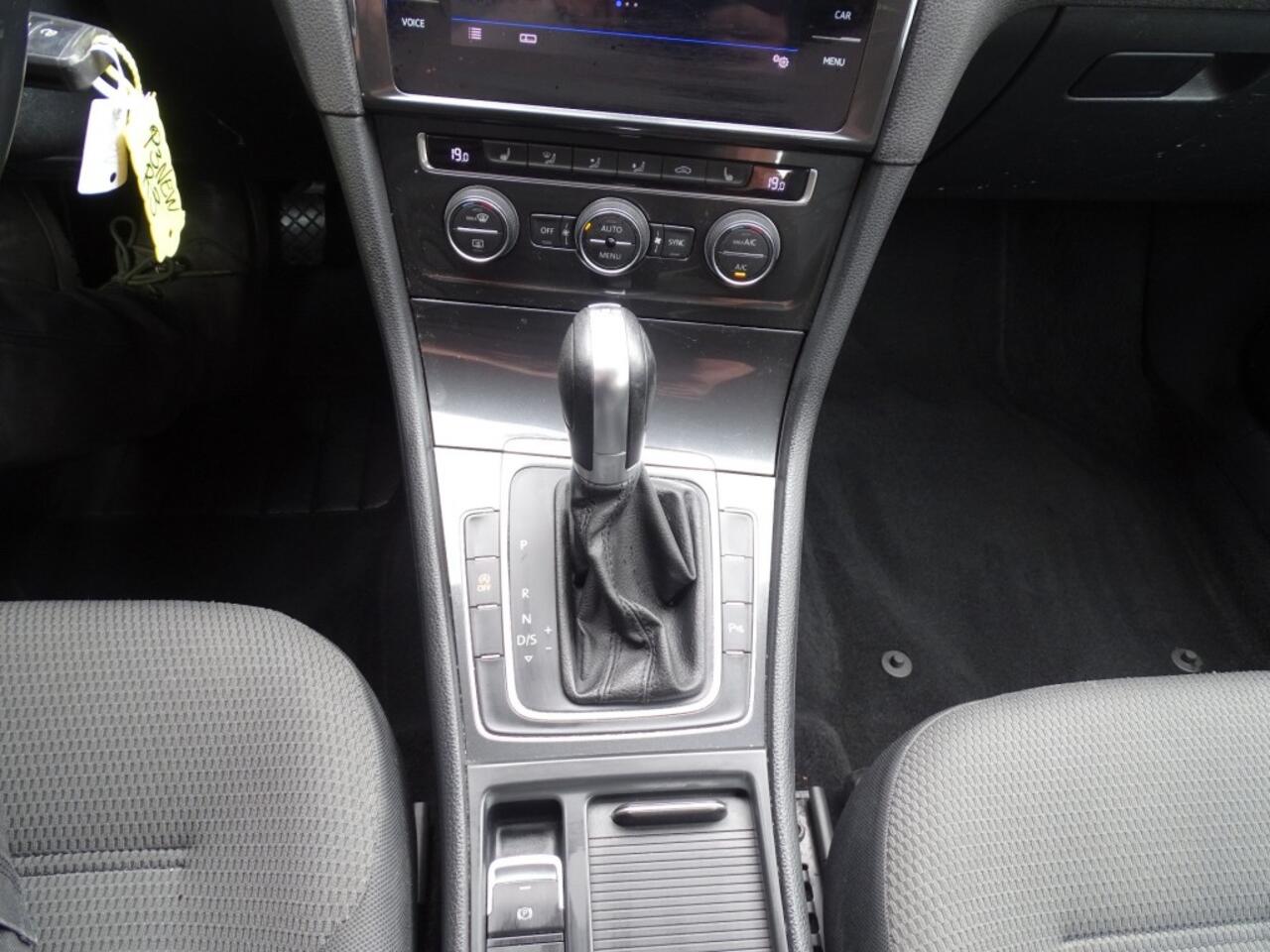 Volkswagen GOLF 1.5 TSI CL BNS-Automaat-Carplay-Cruise-Media APP-BLTH-USB/AUX-cLIMA