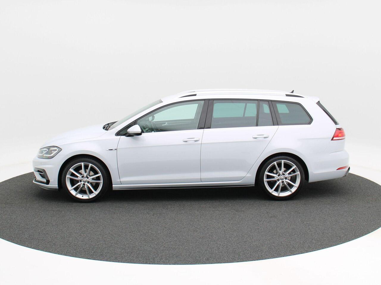 Volkswagen GOLF Variant 1.5 TSi 150 Pk Automaat R-Line | Adaptive Cruise | CarPlay | Navigatie | Bluetooth | Achteruitrijcamera | Trekhaak | 18 Inch | 73.268 Km!!
