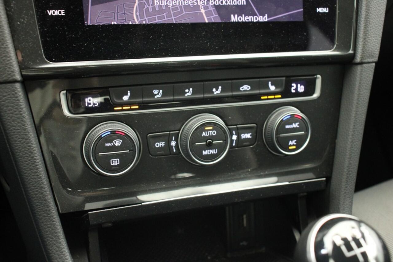 Volkswagen GOLF Variant 1.6 TDI Comfortline Business - Carplay, Massage, Stoelverw.