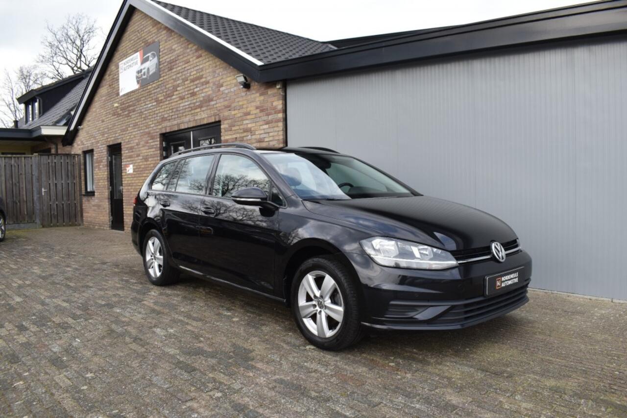 Volkswagen GOLF 1.0 TSI Comfortline, Navi, PDC, AUT