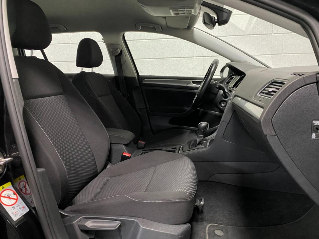 Volkswagen GOLF 1.0 TSI Comfortline, Navi, PDC, AUT