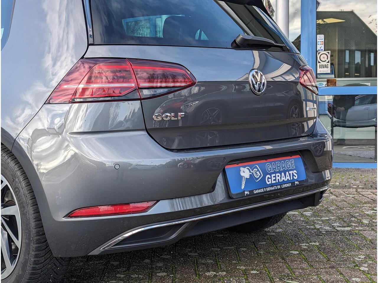 Volkswagen GOLF 1.5 TSI Highline | Automaat, Digitaal Display, Dodehoekherkenning, Lane assist, Camera, Navigatie, zeer luxe!