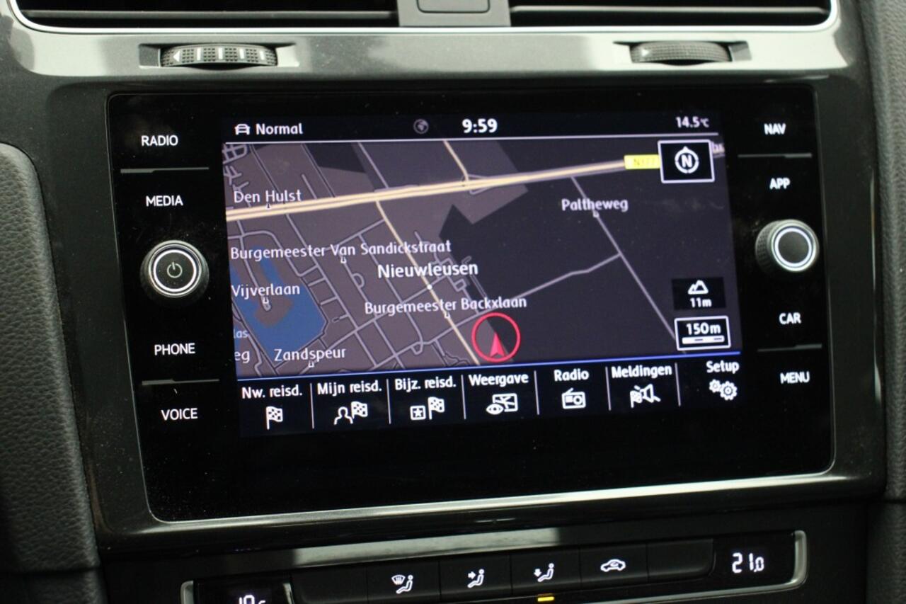 Volkswagen GOLF Electric - Navi, Camera, Cruise, Clima