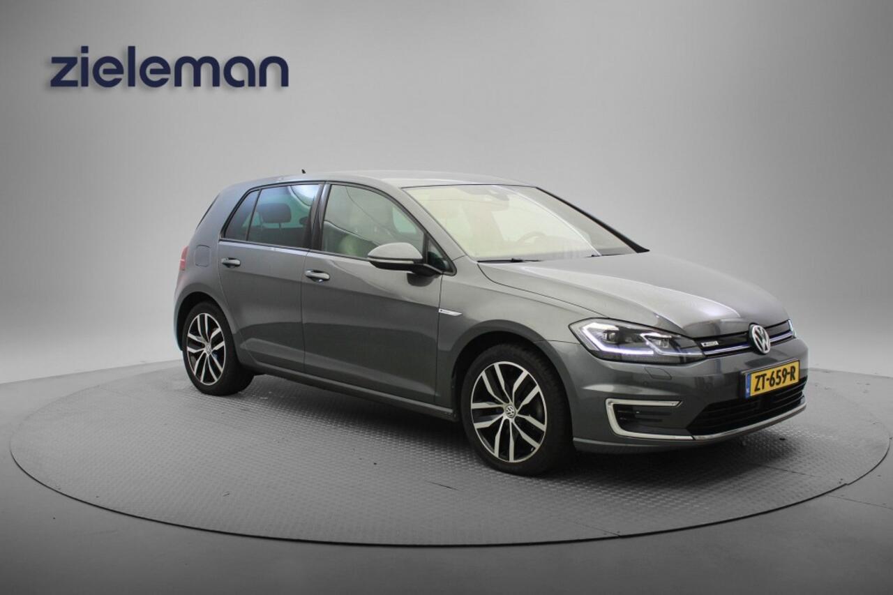 Volkswagen GOLF e-Golf - Carplay, Camera, Leer, Stoelverw. SOH 88%