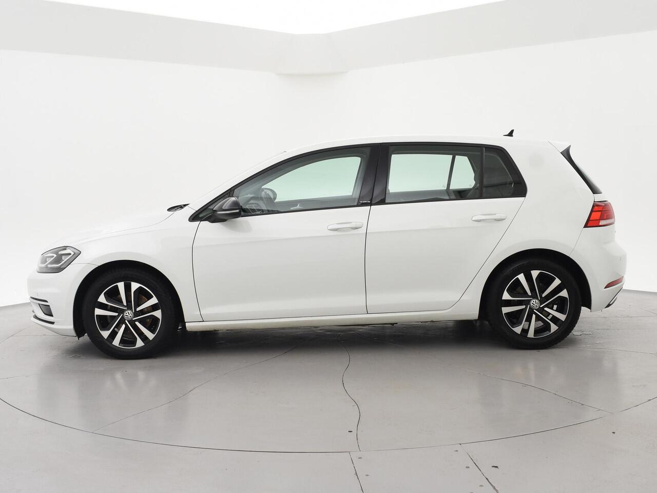 Volkswagen GOLF 1.5 TSI 130 PK IQ.DRIVE + LED | TREKHAAK | CAMERA | APPLE CARPLAY | DAB