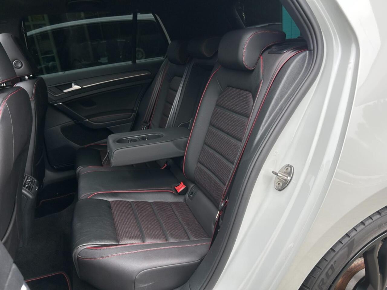 Volkswagen GOLF GTI TCR 290pk Virtual, CarPlay, Pano, DynAudio, VOLL