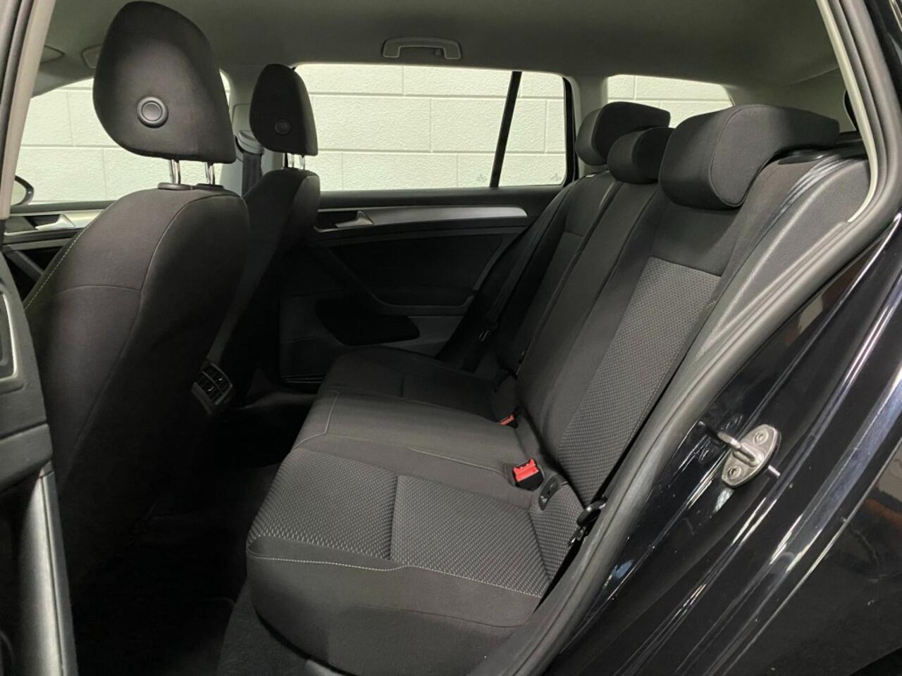 Volkswagen GOLF 1.0 TSI Comfortline, Navi, PDC, AUT