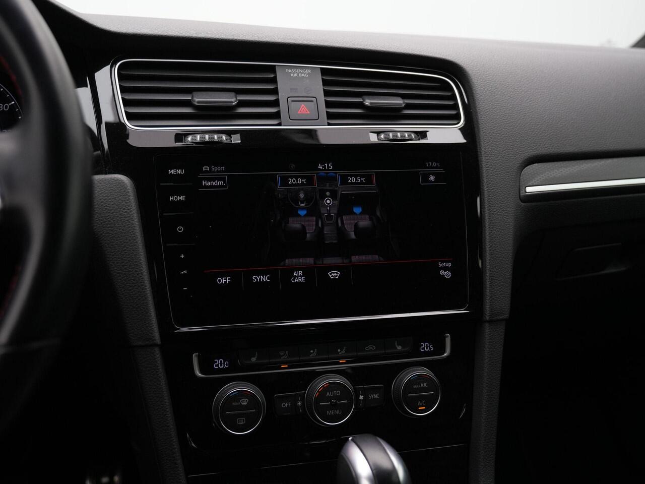 Volkswagen GOLF 2.0 TSI 245 pk DSG GTI Performance - Origineel NL | Trekhaak | Dynaudio | Adaptief sportonderstel | Navigatie Discover Pro | Achteruitrijcamera