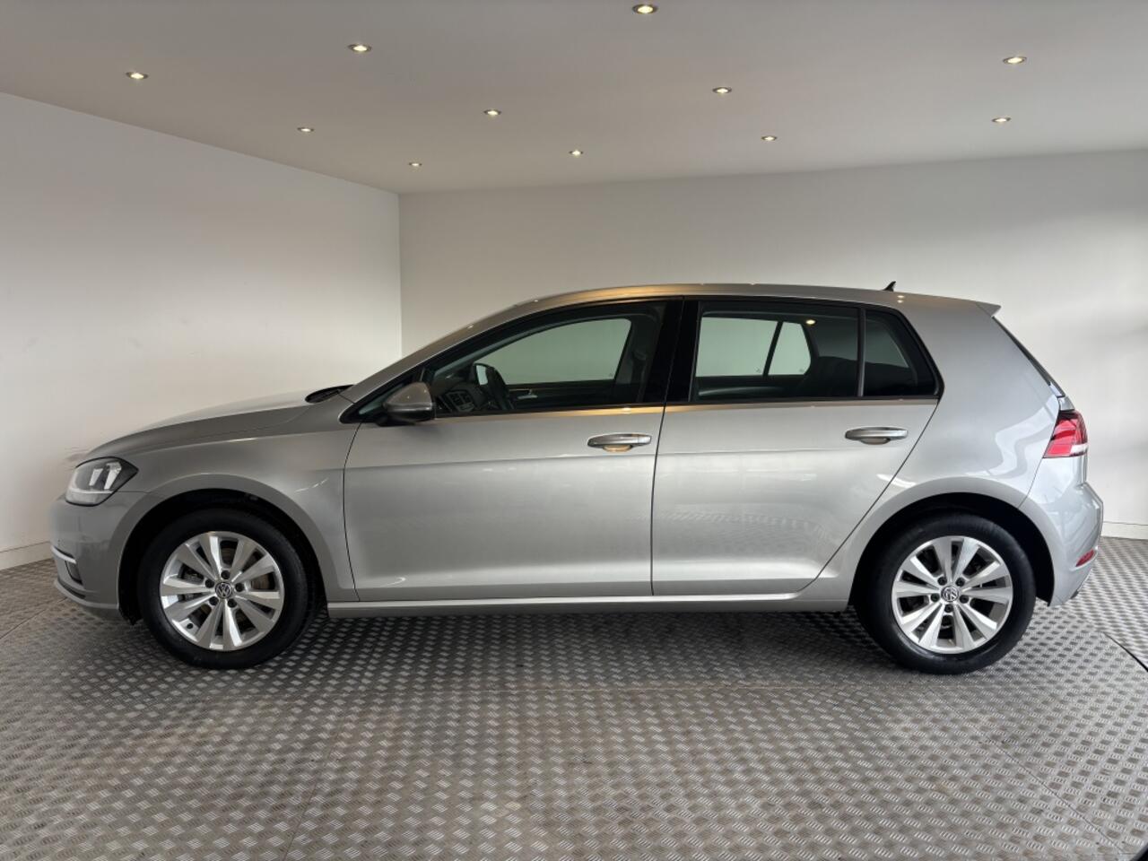 Volkswagen GOLF 1.0 TSI Comfortline PDC, Apple/Android, Trekhaak