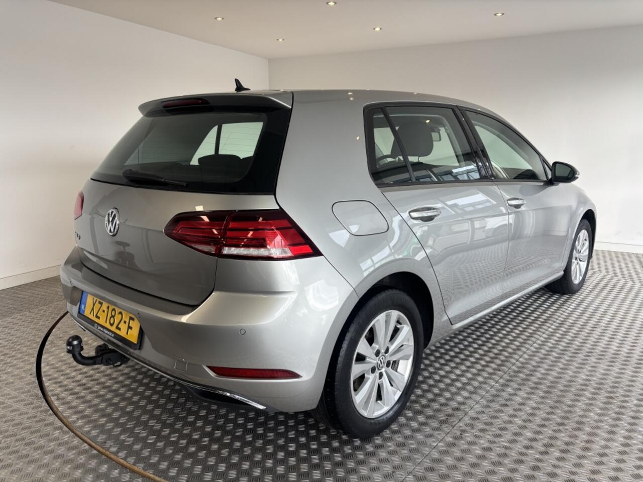 Volkswagen GOLF 1.0 TSI Comfortline PDC, Apple/Android, Trekhaak
