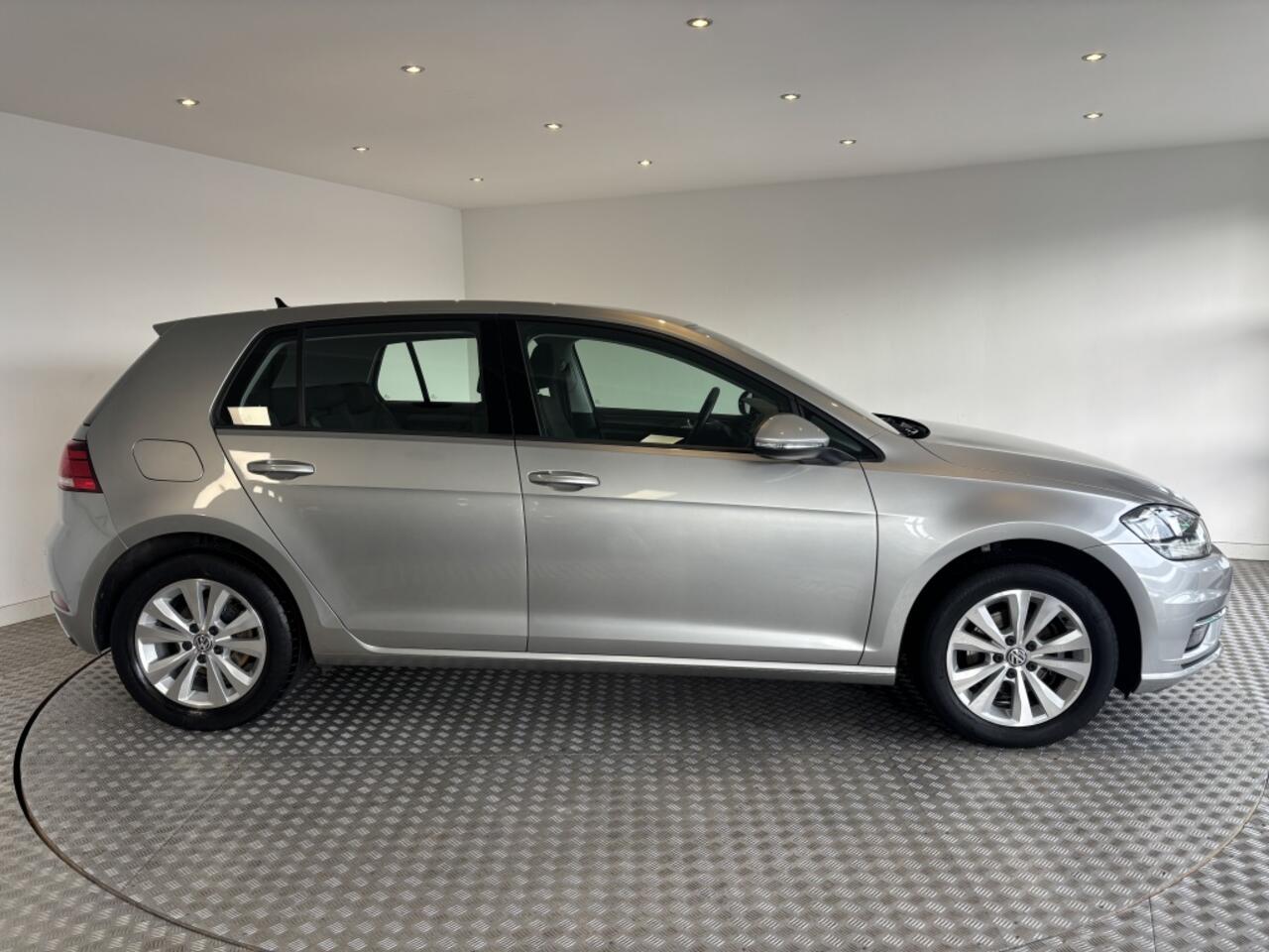 Volkswagen GOLF 1.0 TSI Comfortline PDC, Apple/Android, Trekhaak