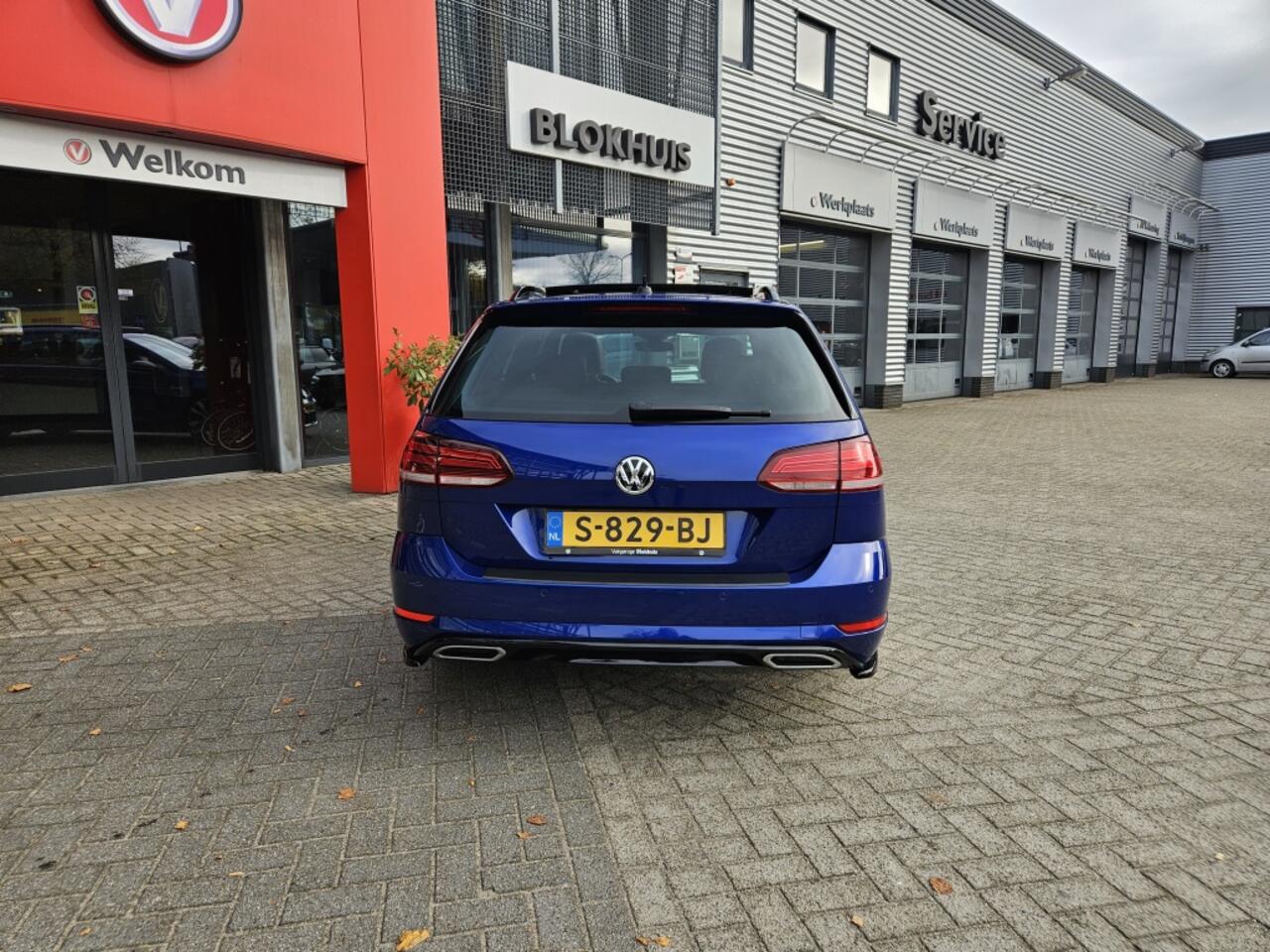 Volkswagen GOLF 1.5 TSI A/T 150pk HighLine Business R-line