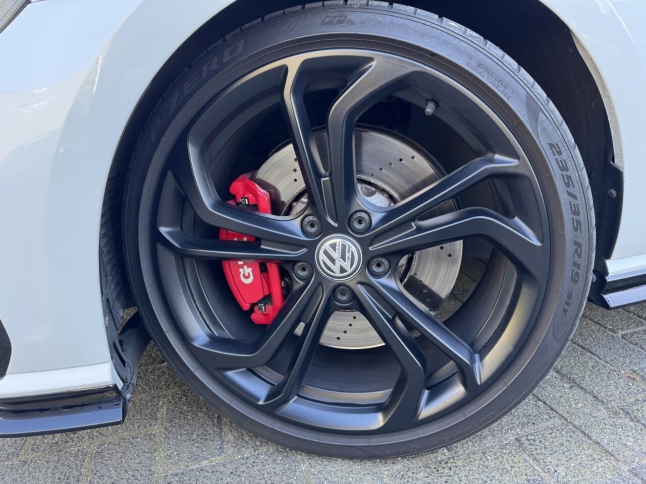 Volkswagen GOLF 2.0 GTI Tcr