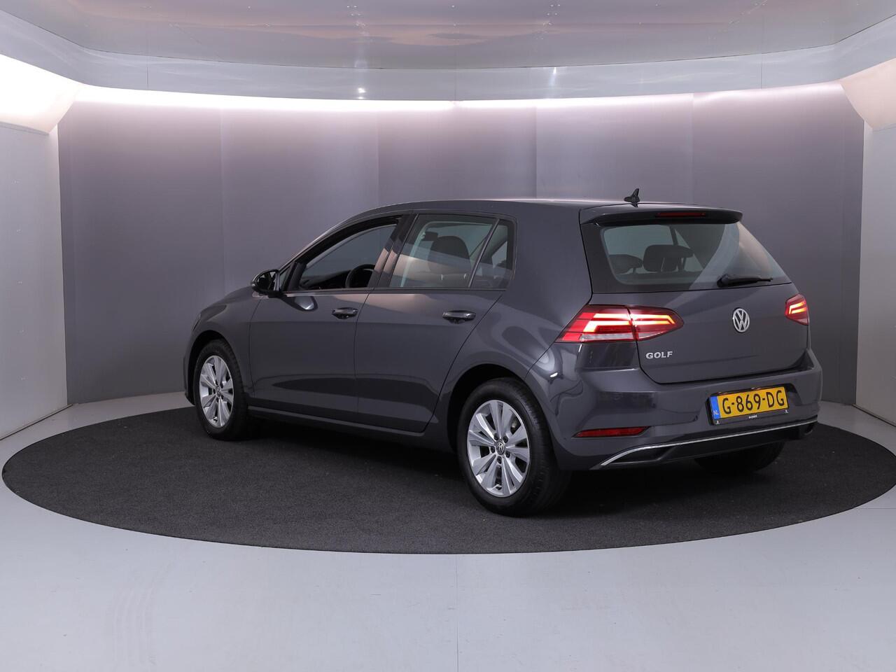 Volkswagen GOLF 1.0 TSI Comfortline 115 pk | Navigatie | Parkeersensoren | Adaptieve cruise control | Apple Carplay/Android Auto |