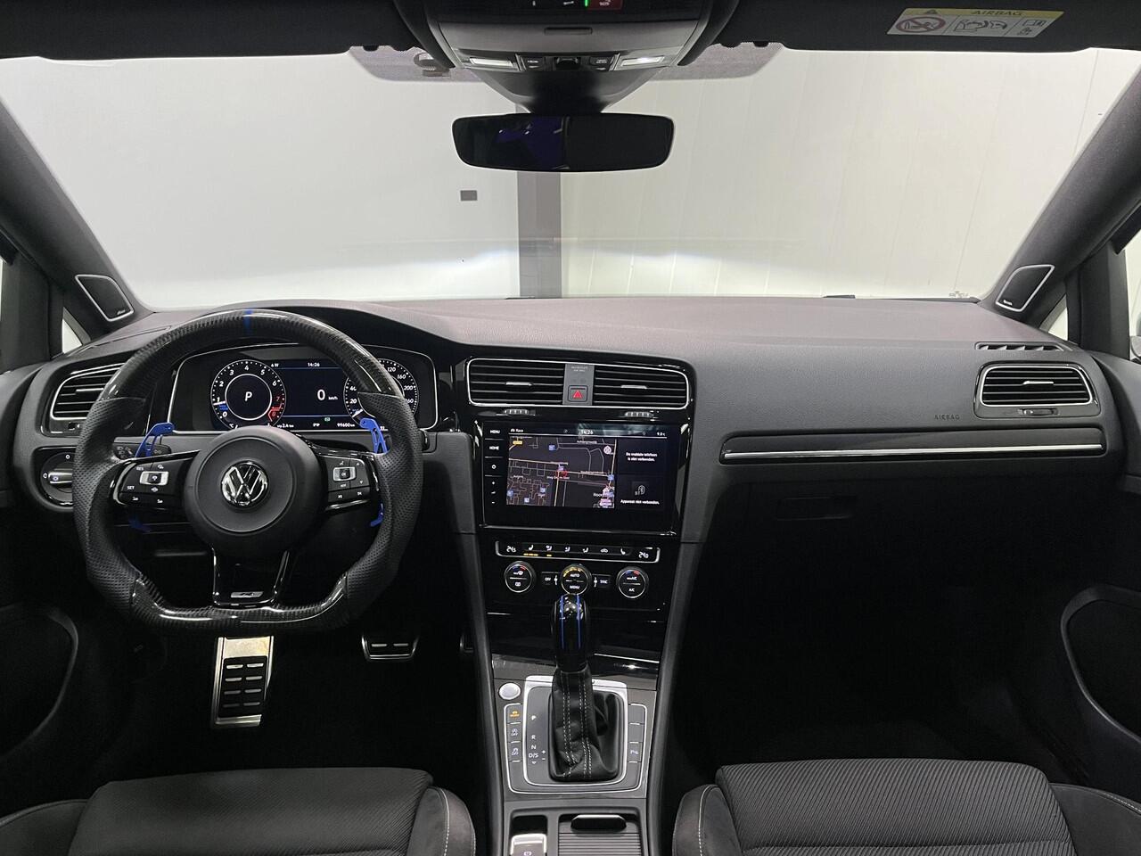 Volkswagen GOLF *4Motion R*DYNAUDIO*440PK*AKRA*PANO*MAXTON*ACC*CAM