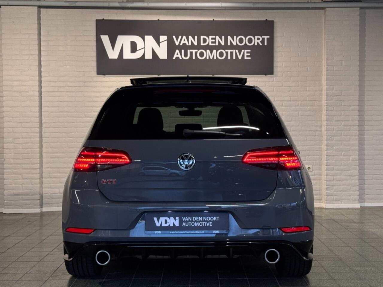 Volkswagen GOLF 2.0 TSI GTI TCR DSG Pano ACC Virtual Keyless 18''